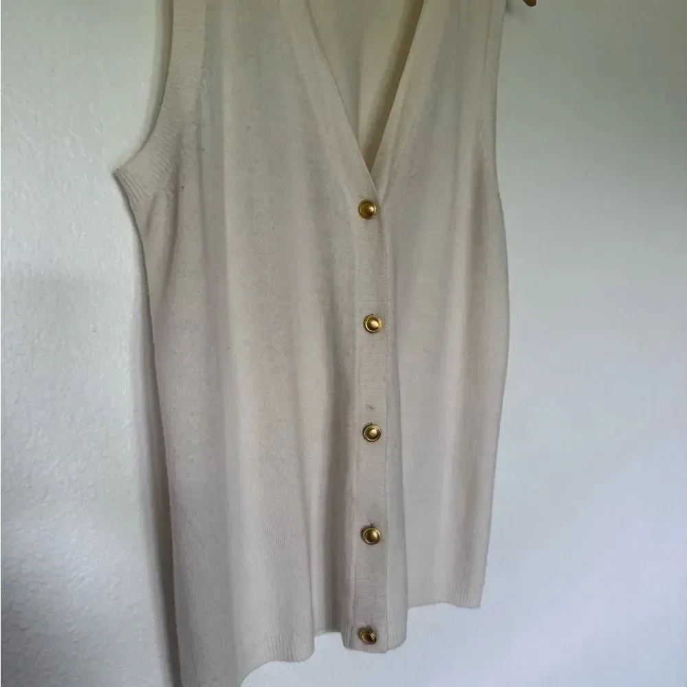 Vintage white sweater vest